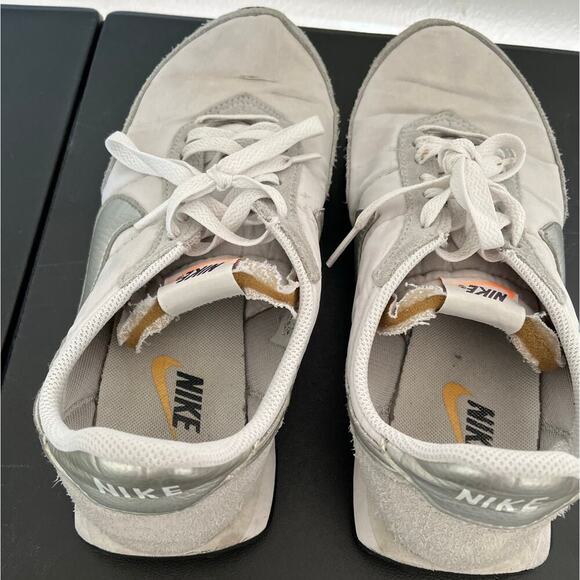 Nike Waffle Trainer 2 White Metal Silver Women's sneakers Size 9.5  $90 - Picture 11 of 13